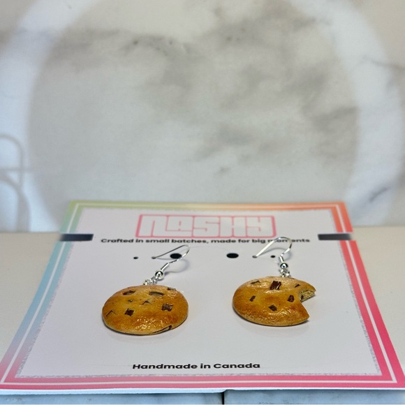 Bitten Chocolate Chunk Cookie - Handmade Earrings - Picture 6 of 7